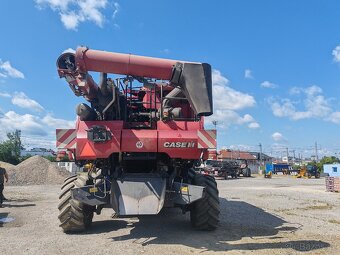 CASE IH AXIAL FLOW 8250 2WD - Obilný kombajn - 6