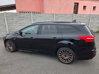 FORD FOCUS ST LINE ECOBOOST KOMBI 2018 - 6