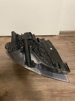 LEVÉ PŘEDNÍ BIXENON SVĚTLO SUPERB II 2013-2015 3T1941017H - 6