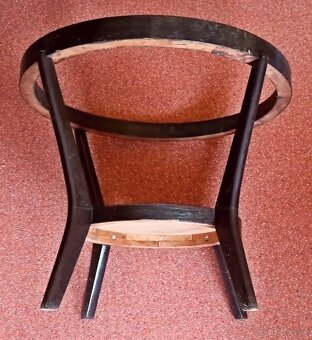 STOLEK KROPÁČEK A KUŽELKA - 6