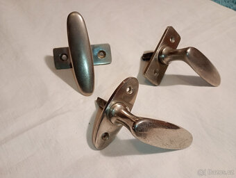 Okenní kličky,rozvory,půlolivky MOSAZ zlatá,světlá - 6