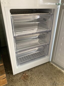 Lednice Beko K6330 - s mrazákem - 180 cm - 6