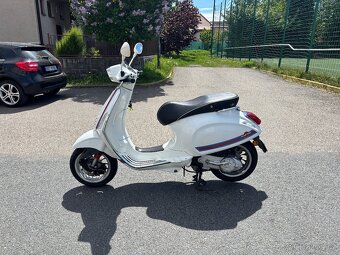 Vespa Sprint 50 4T - 6