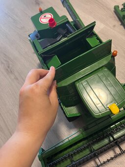 Bruder Kombajn John Deere - 6
