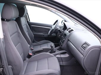 Volkswagen Golf 2,0 TDI 103kW STK 6/2027 (2004) - 6