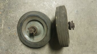 Pojezdová kolečka pogumovaná - 6