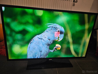 TV Samsung - UE42F5000 - 6
