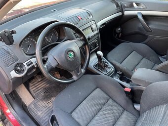 Škoda Octavia II combi 1.9 TDi -PD 77kw 4x4 - 6