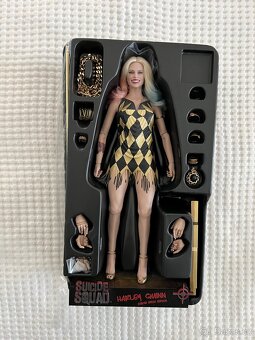 Harley quinn Dancer Dress 1/6 hot toys - 6
