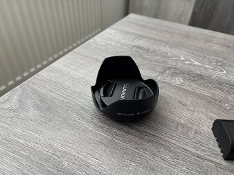 Panasonic Lumix GH5 + Lumix G Vario 12-60mm + prislusenstvi - 6