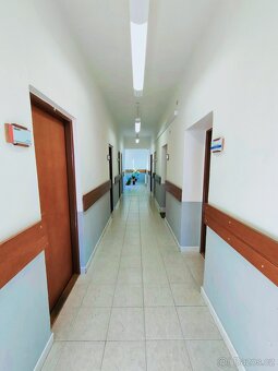 Pronájem kanceláře 18 m² s parkováním v Šumperku - 6