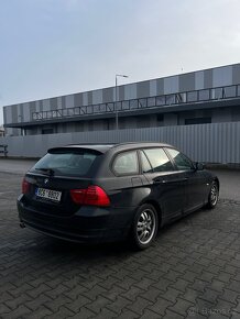 BMW 318D 2011 - 6
