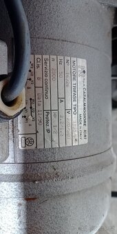 overlock průmyslový GEMSY - 6