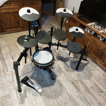 Roland elektronické bicí - 6