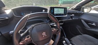 ELEKTROMOBIL PEUGEOT E208 plná výbava - 6