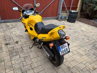 Suzuki GSX 600 35kw - 6
