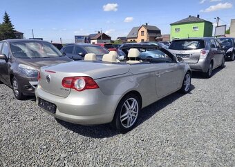 Volkswagen Eos 2.0 TDI Kůže, Klima nafta manuál 103 kw - 6