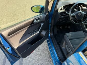 VW Touran Highline 2.0TDi manuál 110kw m.ř.2021 - 6