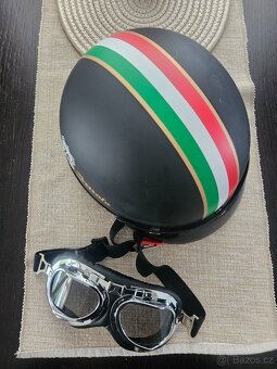 Stylová nová moto přilba - 6
