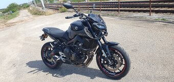 Yamaha MT 09 - 6