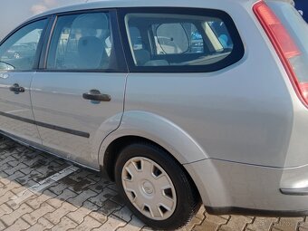 FORD FOKUS , KOMBI 1,6 benzin 74 kw - 6