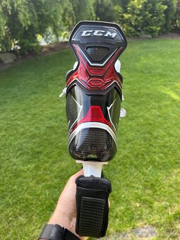 Hokejove brusle CCM Jet Speed FT2 Sr - 6