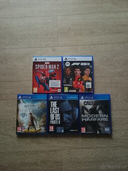 PS5 s mechanikou + 1 ovladač + 5 her - 6