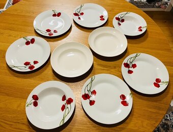 Sada talířů a misek IKEA, sklenice na nápoje atd. viz fotky - 6