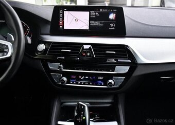 BMW Řada 5 M550d xDrive H/K 1M ČR - 6