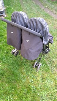 Golfovy kocarek pro dvojcata - 6