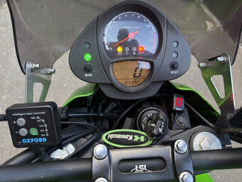 Kawasaki ER6N - A2 - 6