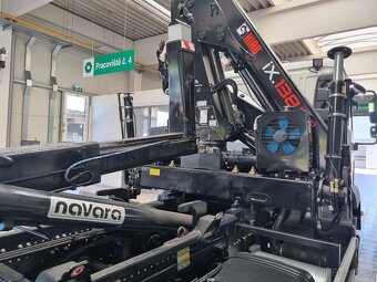 MAN OSMNÁCTITUNA RUKA HIAB 138 + NOSIČ KONTEJNERU 10T - 6
