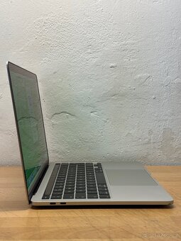 MacBook Pro 13” 2020/16GB RAM/Intel i7/512GB SSD/Záruka - 6