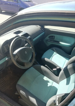 Renault Clio - 6