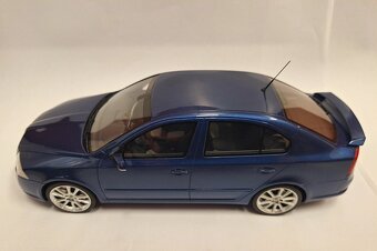 Škoda Octavia II RS 1:18 - 6