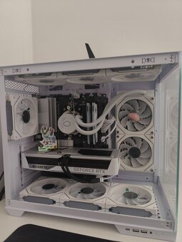 Herní počítač RTX 5070/R7 7700/48GB/1TB bílý - 6