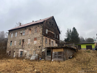 Prodej domu k rekonstrukci k podnikání nebo na bydlení ve Ve - 6