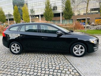 Volvo V60 2.0D3 5VÁLEC MANUÁL LED VÝHŘEV SENZORY - 6