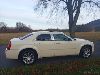 CHRYSLER 300C 5.7HEMI AWD VÝMĚNA MOŽNÁ - 6