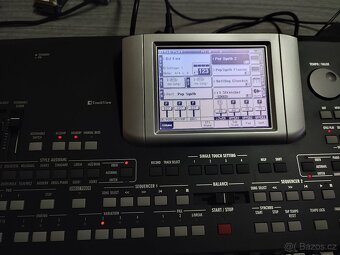 Korg PA500 - 6