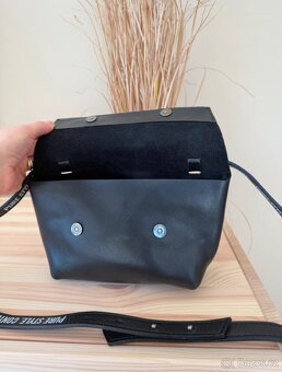 Marc O'Polo kožená crossbody kabelka - 6