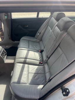 Interiér BMW e39 touring - 6