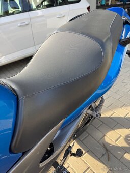 Kawasaki ZR-7, 2004 - 6