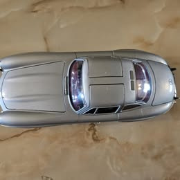 Dekorační model auta Jaguar a Mercedes-benz - 6