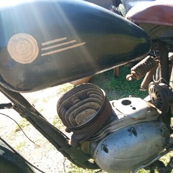 ČZ 150c veterán - 6