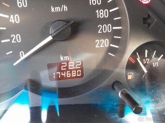 Prodám Opel corsa 1.0 - 6
