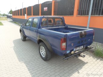 Nissan Double Cab 2.5 TD 4x4 tažné 3T k. ČR - 6