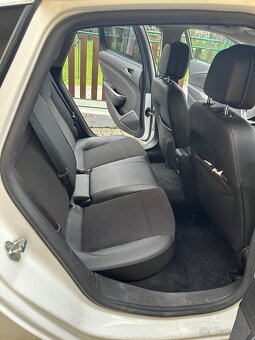Opel Astra 1.4 T - Zachovalé - 6