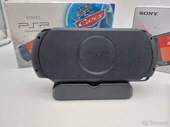 Playstation Portable Street E-1004 Cars bundle a 2GB memory - 6