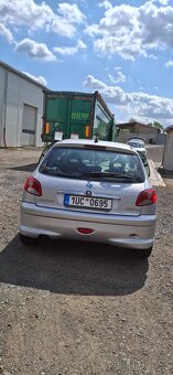 Peugeot 206 1.6hdi - 6
